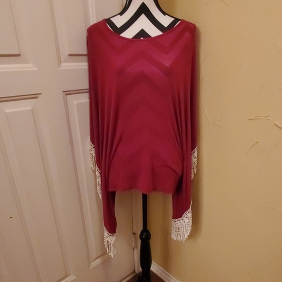 🌞Sale 3/$30🌞Boho Burgandy Wide Sleeve Top NWOT Lg - Picture 2 of 3